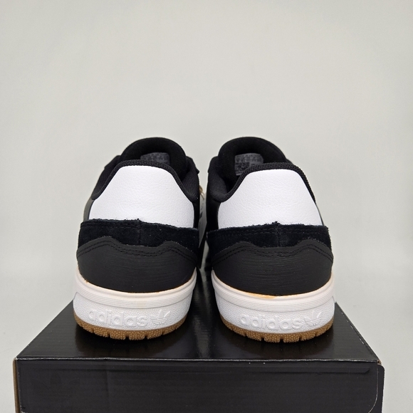 New Adidas Tyshawn 2 \'Black White Gum\' Men\'s Shoes Size 10.5 main image 4